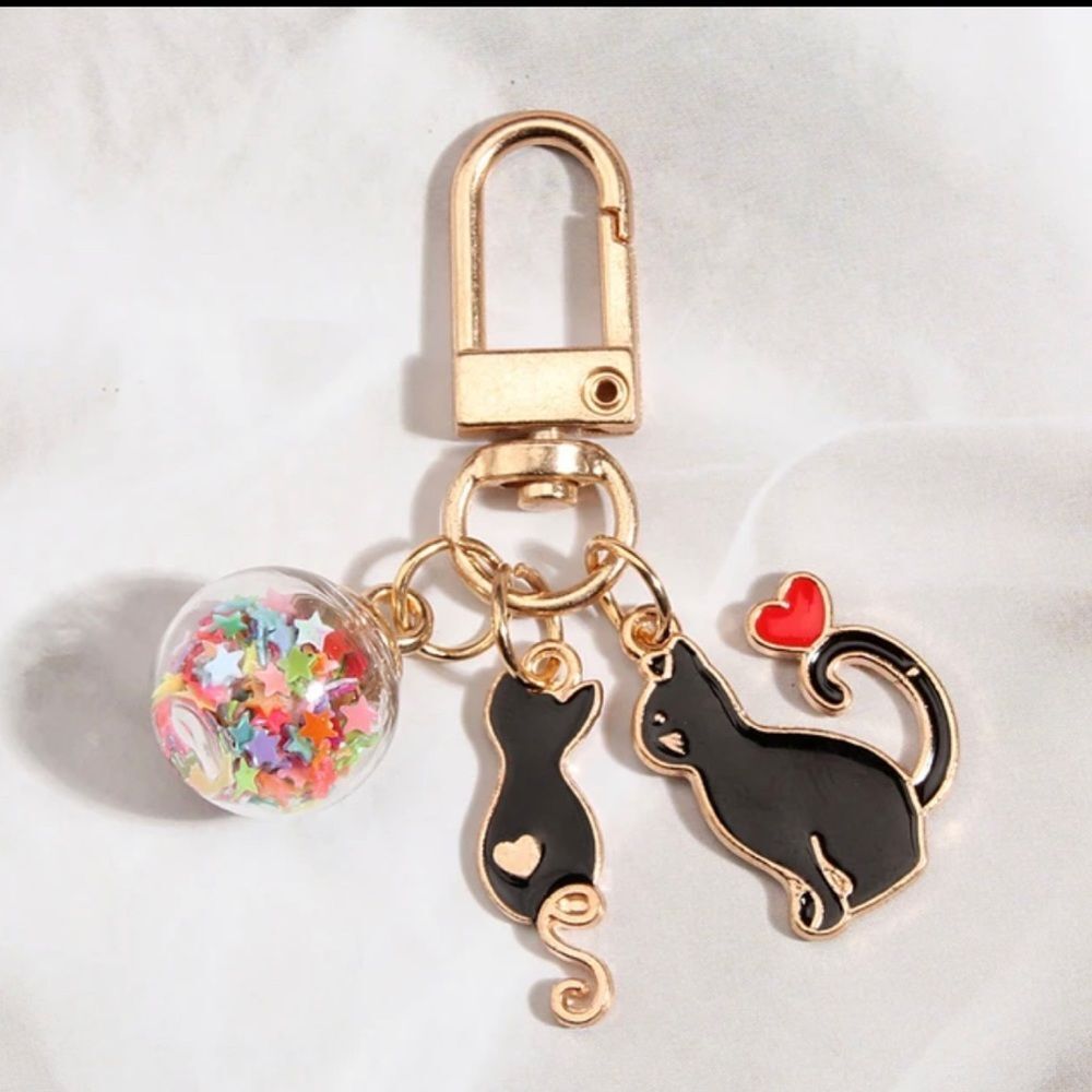BAG CHARM Cats Heart Confetti Ball Black KeyChain Zipper Pull NIP - Picture 2 of 6